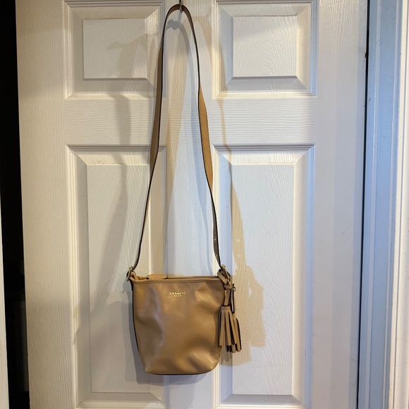 COACH Legacy 19901 Mini Duffle Crossbody Bag Tan Leather Adjustable Strap VTG - Picture 4 of 13